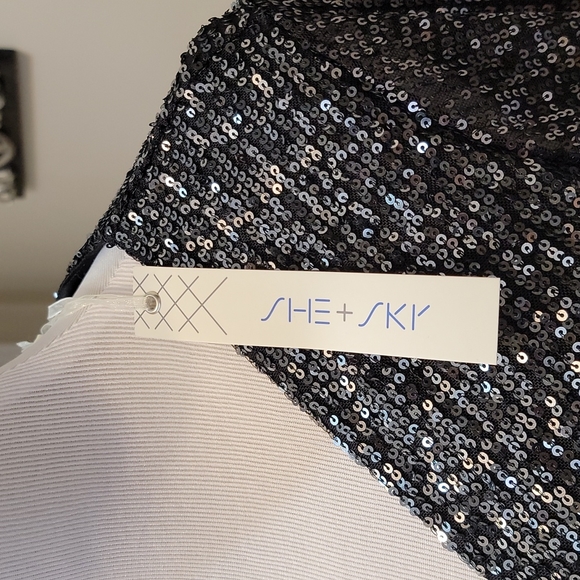 Sequin Body Suit - Picture 3 of 8